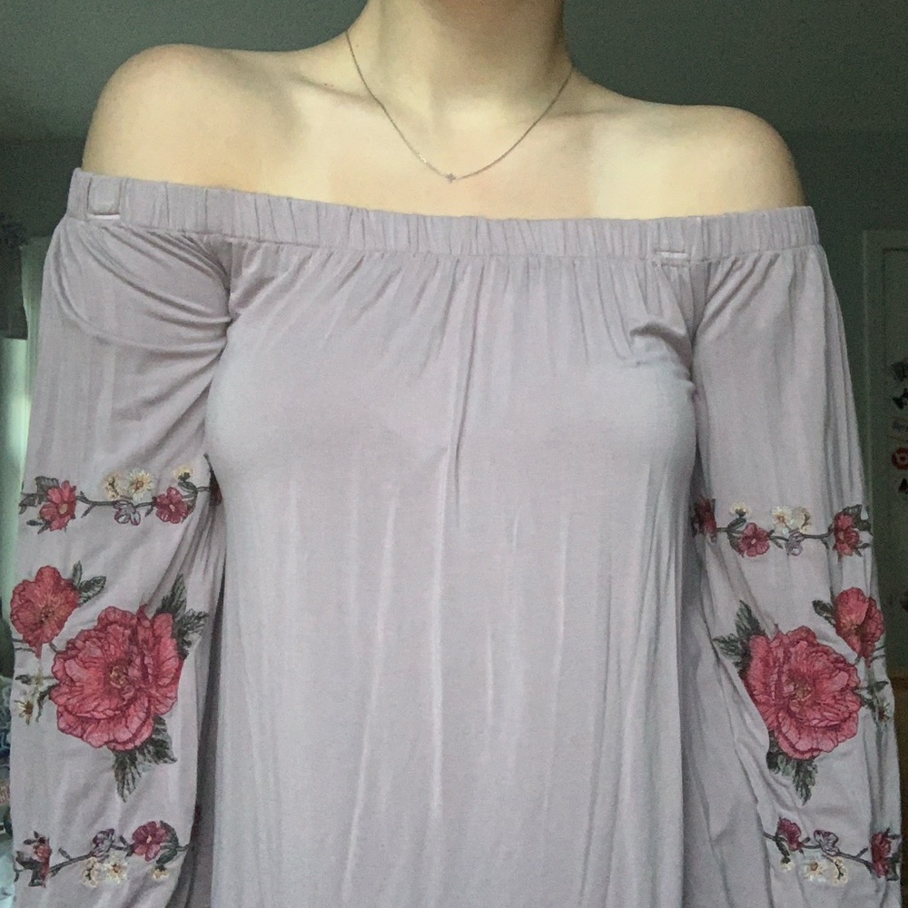 American Eagle Top
